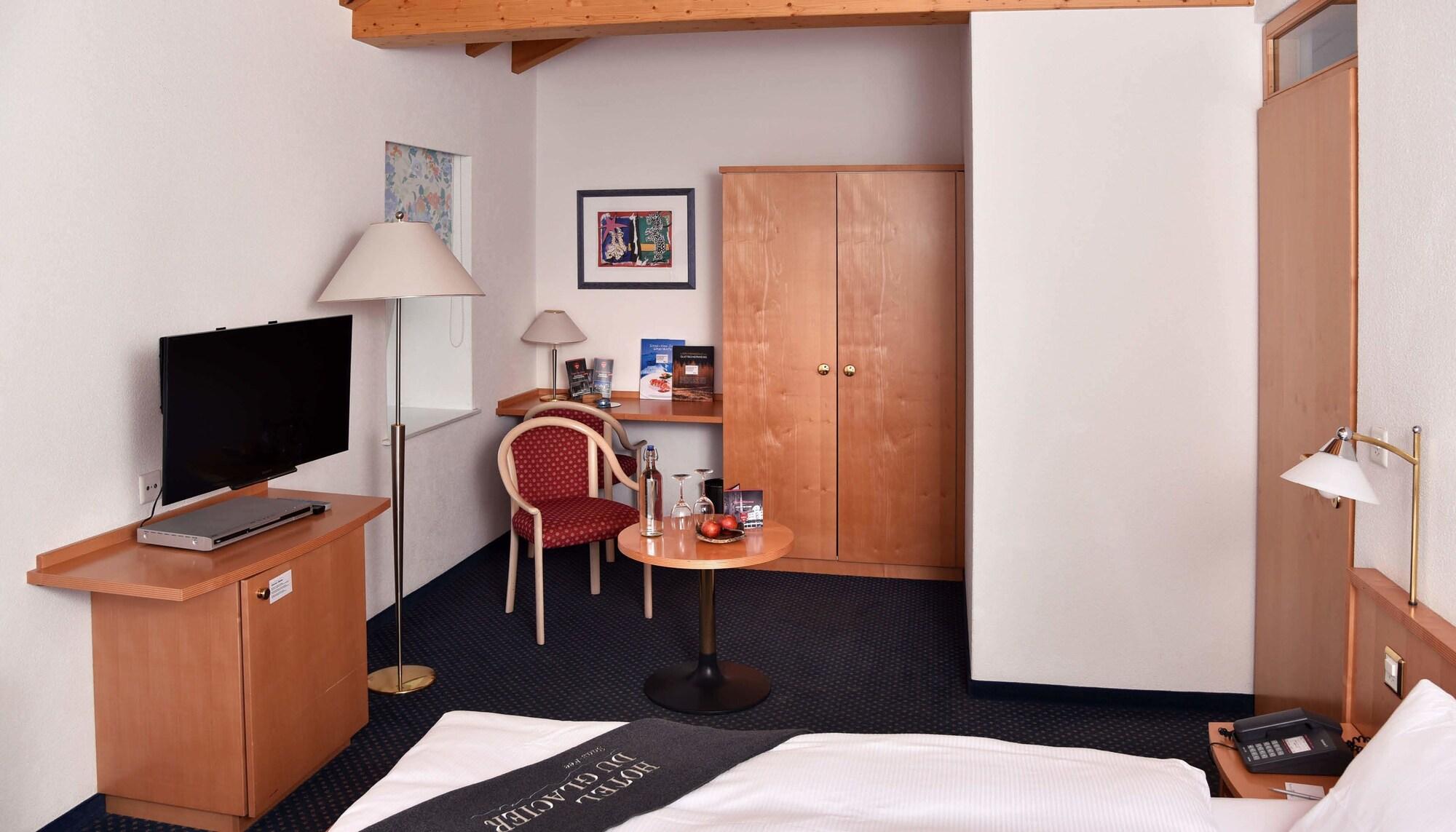 Hotel Du Glacier - The Dom Collection ซาสฟี ภายนอก รูปภาพ